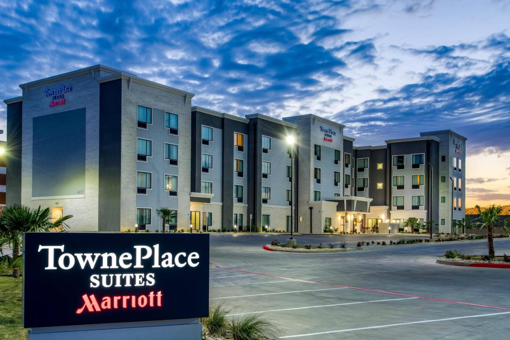 Towneplace Suites By Marriott Waco South Buitenkant foto